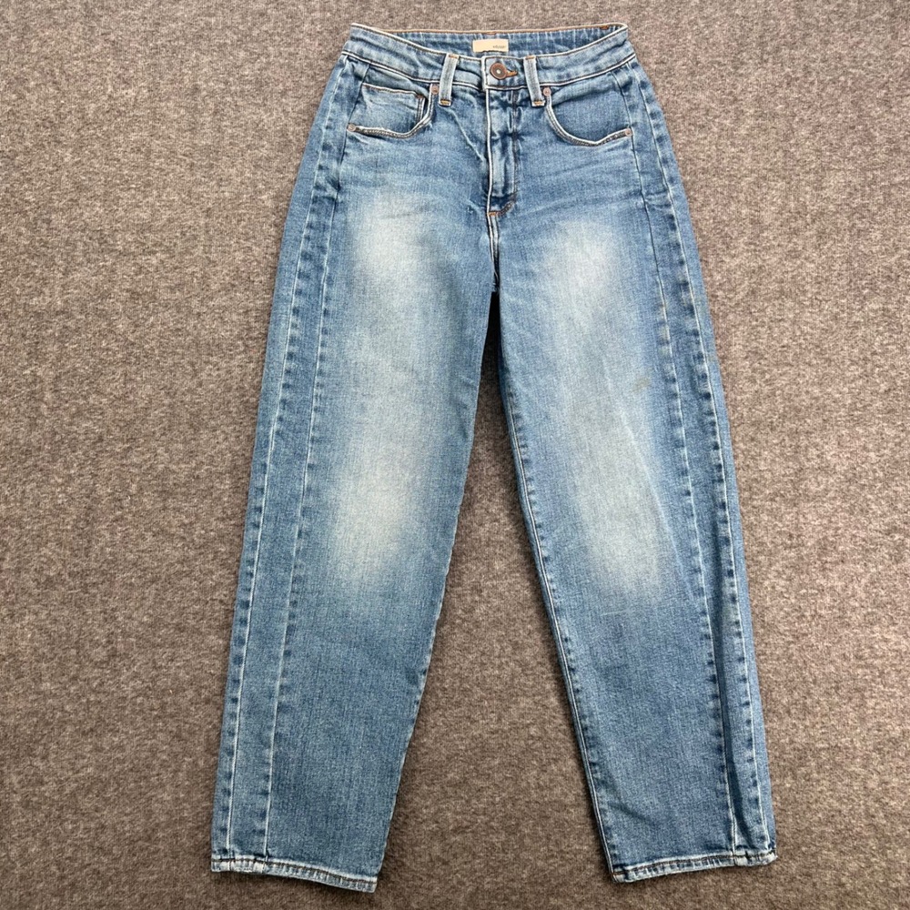 Edyson Jack Straight Barrel‎ High Rise Jeans Medium Wash Blue Front Seam Detail
